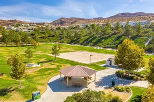 26920 Silverbell Ln, Canyon Country, CA 91387 - Photo 15