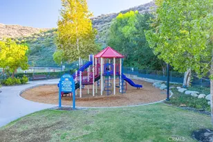 26920 Silverbell Ln, Canyon Country, CA 91387 - Photo 73