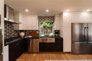 18625 Delano St, Tarzana, CA 91335 - Photo 17