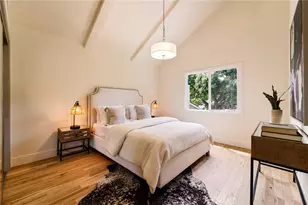 18625 Delano St, Tarzana, CA 91335 - Photo 25