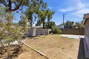 524 B St, Bakersfield, CA 93304 - Photo 51