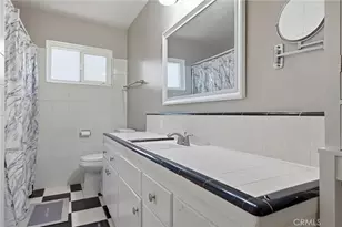 524 B St, Bakersfield, CA 93304 - Photo 41
