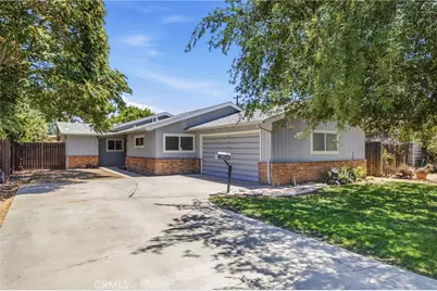 524 B Street, Bakersfield, CA 93304 - Photo 1