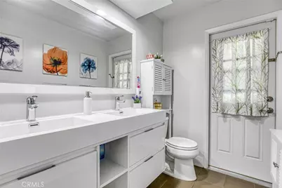 7293 Cirrus Way, Los Angeles, CA 91307 - Photo 15