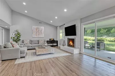 7293 Cirrus Way, Los Angeles, CA 91307 - Photo 3