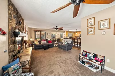 42301 Woodstone, Lancaster, CA 93536 - Photo 7