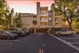 5550 Owensmouth, Woodland Hills, CA 91367 - Photo 19