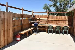 6293 Backus Rd, Mojave, CA 93501 - Photo 7
