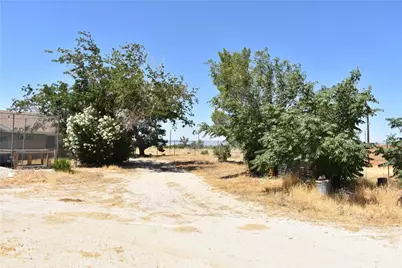 6293 Backus Road, Mojave, CA 93501 - Photo 35
