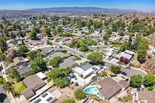 28038 Lakehurst, Canyon Country, CA 91351 - Photo 25