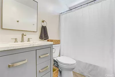 28038 Lakehurst, Canyon Country, CA 91351 - Photo 17