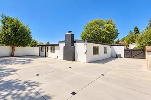 28038 Lakehurst, Canyon Country, CA 91351 - Photo 17