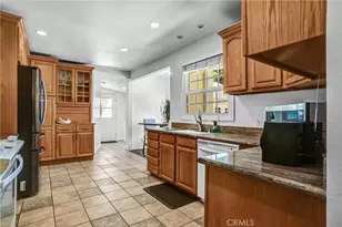8018 Hatillo, Winnetka, CA 91306 - Photo 9