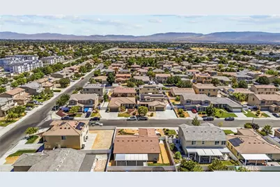 3033 Trousdale Drive, Lancaster, CA 93536 - Photo 33