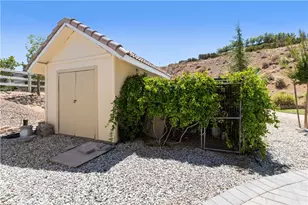 34016 Desert, Acton, CA 93510 - Photo 11