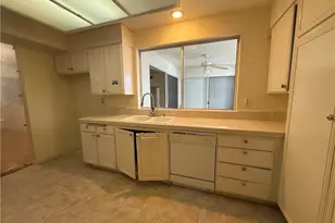 14144 Dickens, Sherman Oaks, CA 91423 - Photo 7