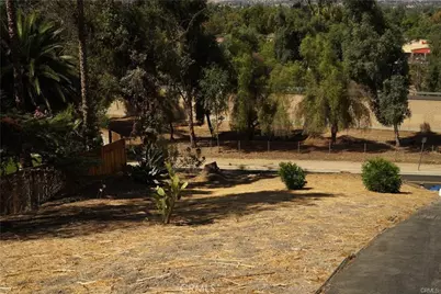 22636 Avenue San Luis, Woodland Hills, CA 91364 - Photo 25