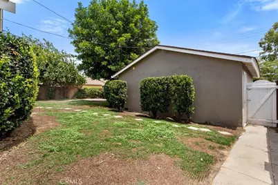 7942 De Soto, Canoga Park, CA 91304 - Photo 37