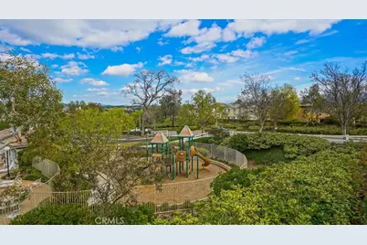 24212 Larkspur Court, Valencia, CA 91354 - Photo 27