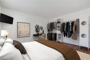 10740 Woodley Ave, Granada Hills, CA 91344 - Photo 15
