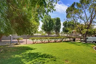10740 Woodley Ave, Granada Hills, CA 91344 - Photo 27
