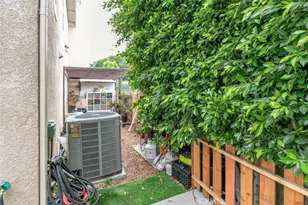 7129 Forbes Ave, Lake Balboa, CA 91406 - Photo 47