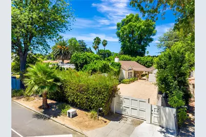 5923 Corbin, Los Angeles, CA 91356 - Photo 3