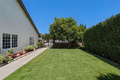 11496 Twin Hills, Porter Ranch, CA 91326 - Photo 33
