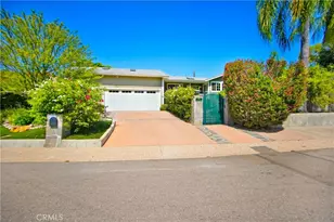 5062 Avenida Hacienda, Tarzana, CA 91356 - Photo 3
