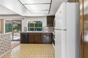 2852 Ian, Simi Valley, CA 93063 - Photo 23