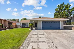 23026 Posada, Valencia, CA 91354 - Photo 3