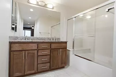 21301 Erwin #443, Woodland Hills, CA 91367 - Photo 9