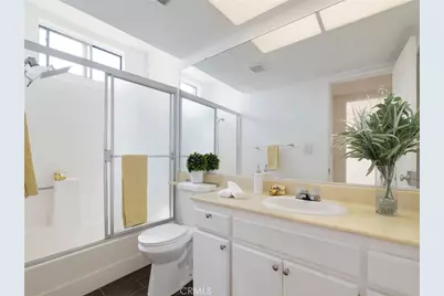 18954 Sherman Way #9, Reseda, CA 91335 - Photo 19