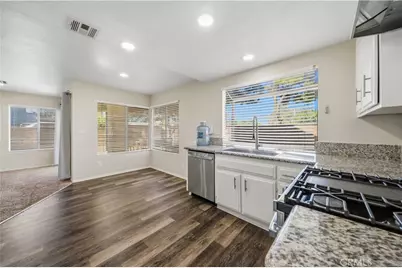 43753 Rialto, Lancaster, CA 93535 - Photo 11