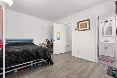 11924 Chadron Avenue, San Fernando, CA 91340 - Photo 23