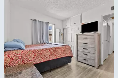 11924 Chadron Avenue, San Fernando, CA 91340 - Photo 17