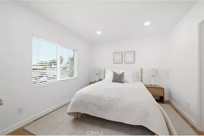 17420 Collins, Encino, CA 91316 - Photo 13
