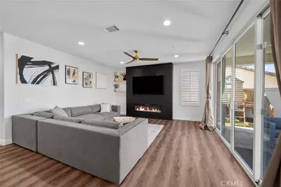 28507 Daybreak Way, Saugus, CA 91350 - Photo 13
