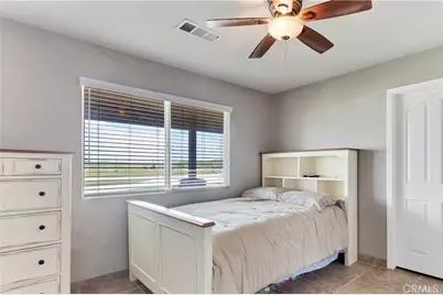 241 Vera Fern Drive, Bakersfield, CA 93308 - Photo 25