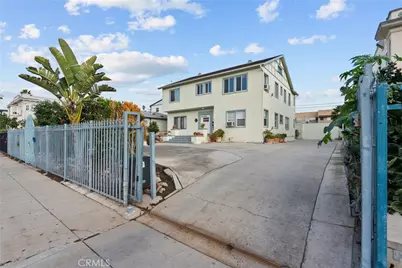 1322 Van Ness Street, Los Angeles, CA 90019 - Photo 1