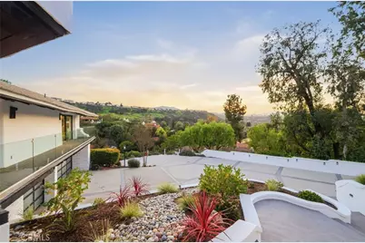 31673 Foxfield, Westlake Village, CA 91361 - Photo 9