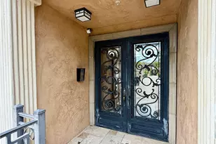 11323 Huston, North Hollywood, CA 91601 - Photo 27