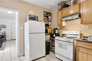 11532 Amboy, Los Angeles, CA 91340 - Photo 37