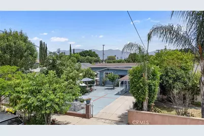 11532 Amboy, Los Angeles, CA 91340 - Photo 3