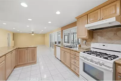 1535 Gene, Simi Valley, CA 93065 - Photo 11