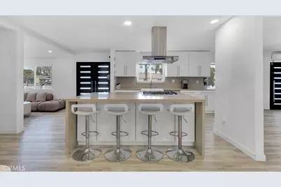 22736 Schoolcraft, West Hills, CA 91307 - Photo 7