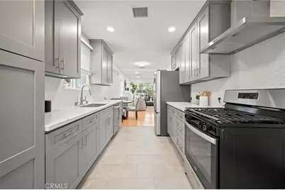 15445 Archwood Street, Van Nuys, CA 91406 - Photo 11