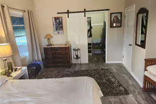 13827 Calvert St, Los Angeles, CA 91401 - Photo 27