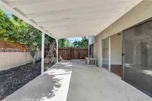 8109 Hanna Ave, Canoga Park, CA 91304 - Photo 23