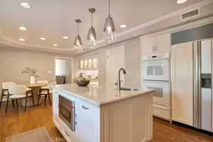 4200 Gayle Dr, Tarzana, CA 91356 - Photo 11